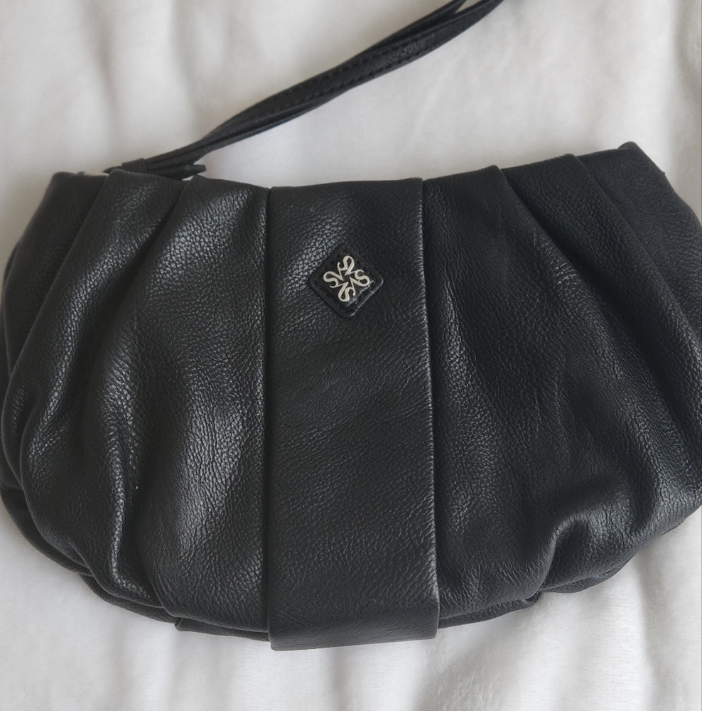 Simply Vera Elegant Black Leather Clutch